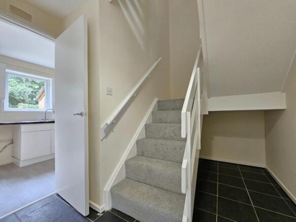 Hallway 2.jpg