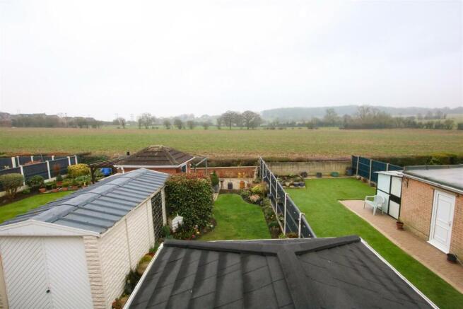 REAR GARDEN & VIEW