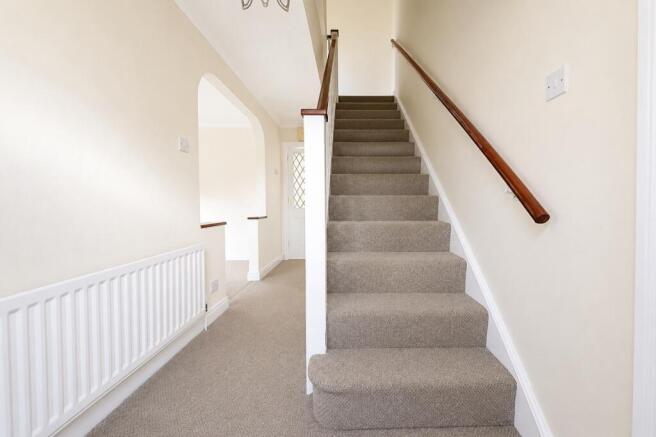 4 bed Detached to rent Image 6