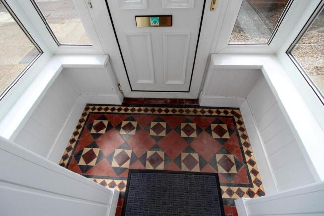 vestibule .JPG