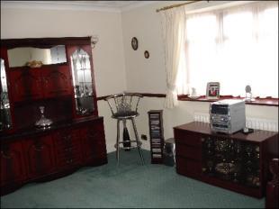 Dining Room/Bed4
