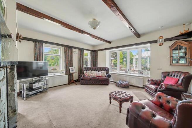 4 bed Detached for sale Image 5