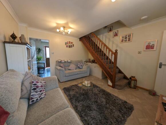 Living room 4
