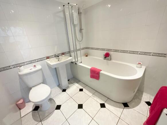 ANNEX BATHROOM
