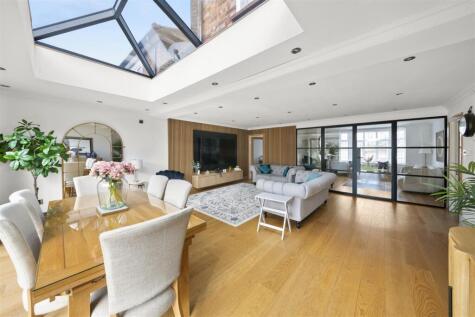 Orchard View, Uxbridge