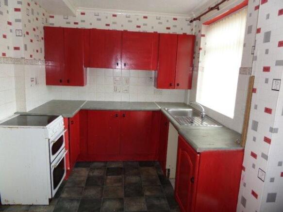 KITCHEN/DINING ROOM