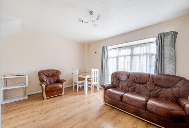 1375561-8-69172f4...