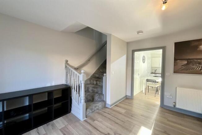 3 bed Terraced to rent Image 7