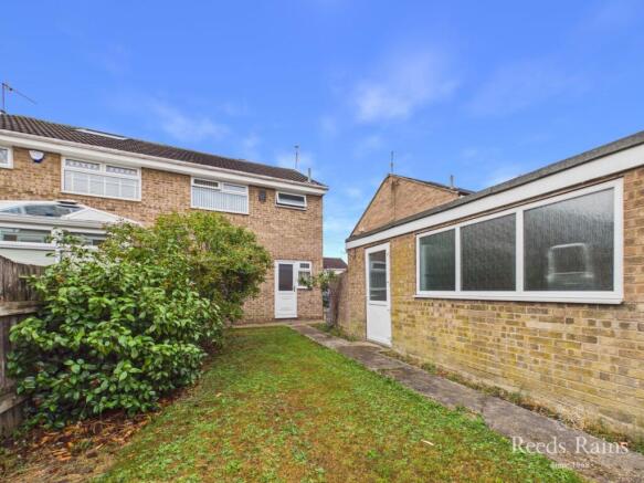 3 bed Semi-Detached for sale Image 6