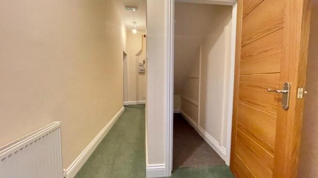 1 bed Ground Flat to rent Image 7