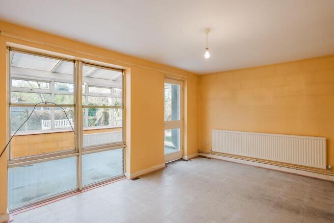 Maybank Avenue, Hornchurch, Havering photo 4