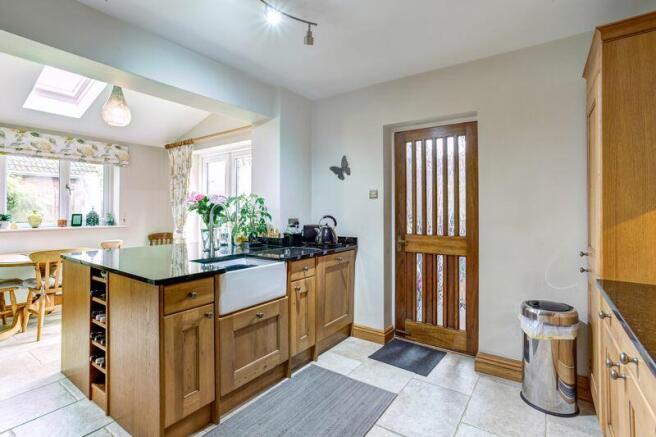 KITCHEN AREA