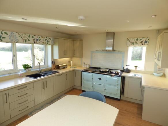 Fitted Kitchen Break