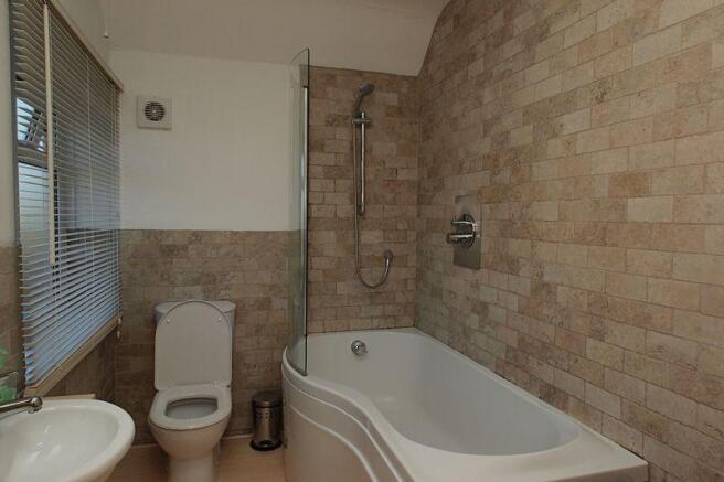 En-Suite Bathroom