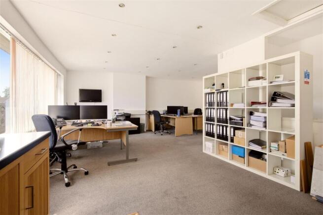 R5_07491.jpg