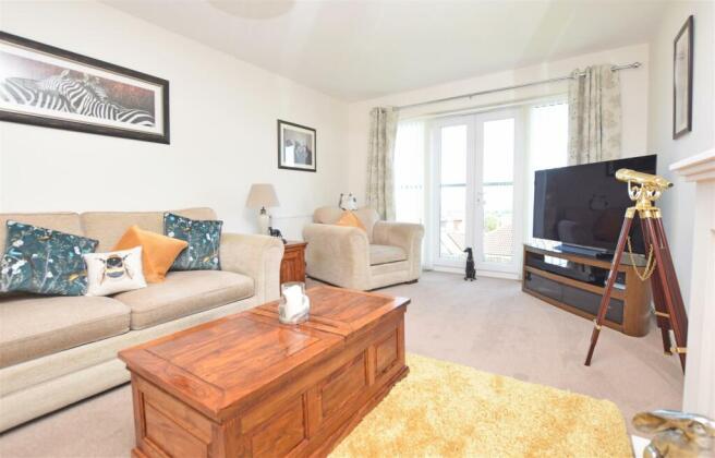 Lounge V2.JPG