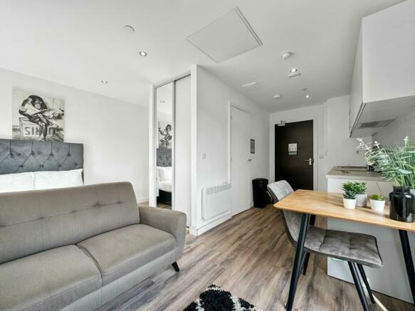 Photo 3
