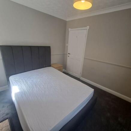 4 bed End of Terrace to rent Image 4
