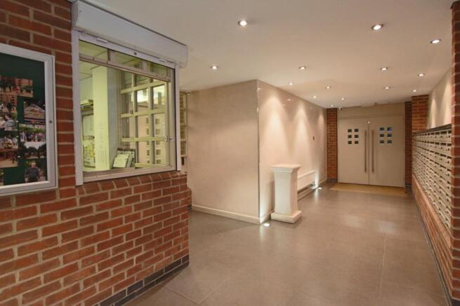 LOBBY 2