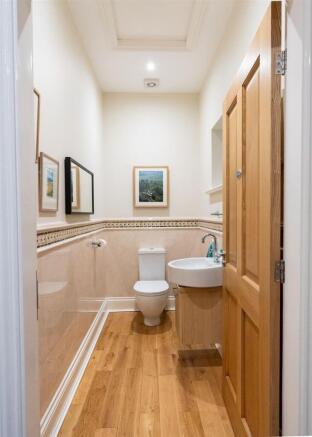 2 bed Town House for sale Image 11