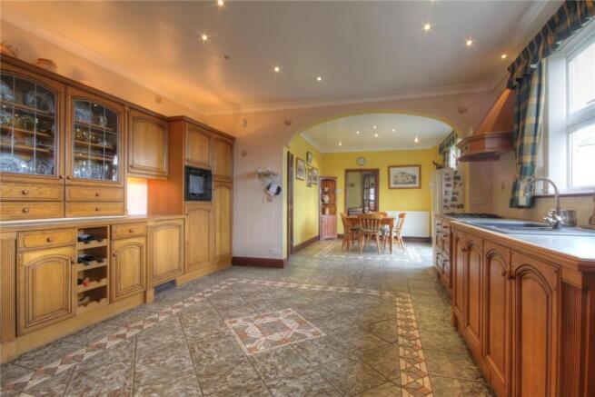 Kitchen Pic 2