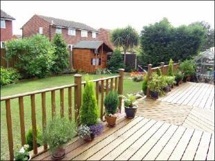 Deck & Garden