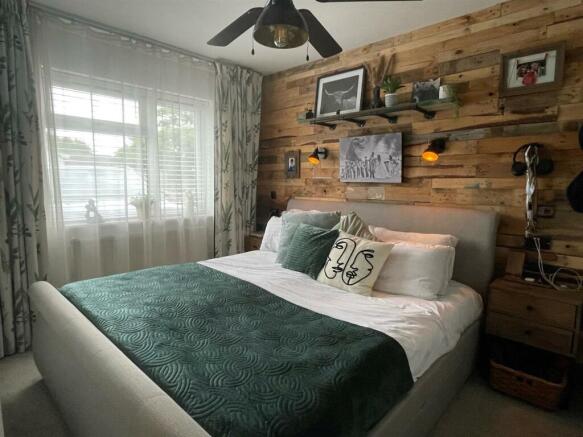 Bedroom.,.,.jpg