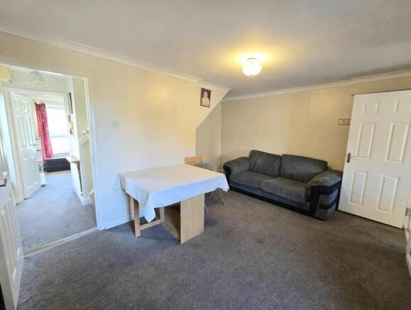 DINING ROOM/SECOND RECEPTION ROOM