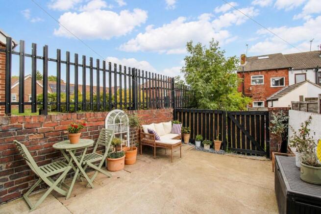 2 bed End of Terrace for sale Image 9