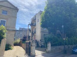 Ground Floor Flat, 9, Richmond Park Road, Clifton, Bristol BS8 3AS