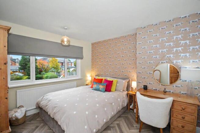 3 bed Semi-Detached for sale Image 6