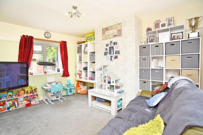 2 bed Semi-Detached for sale Image 3