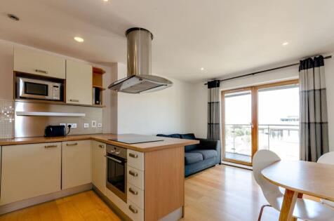 Epsom Road, Guildford, GU1