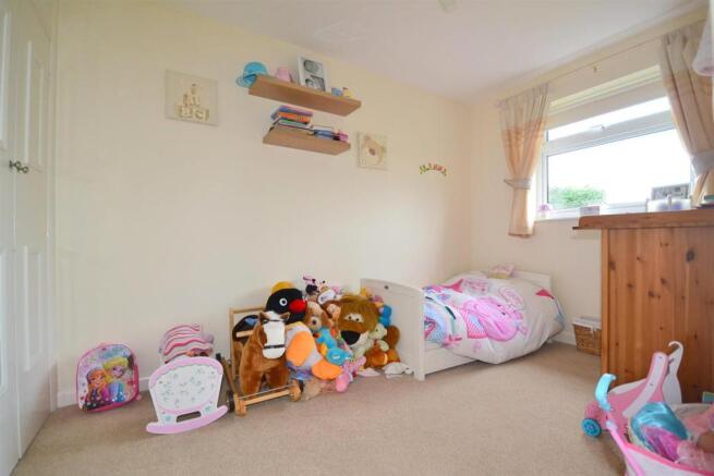 bedroom 3.JPG