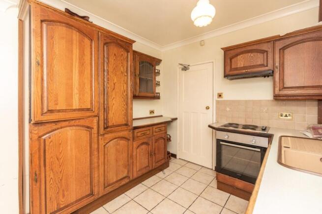 4 bed Detached for sale Image 7