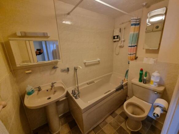 Photo 6