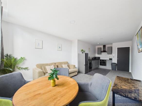 Kitchen / Living Area