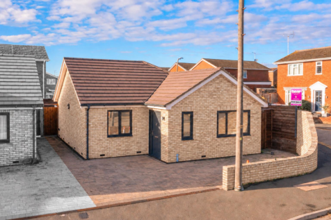 Lancaster Road, Rayleigh