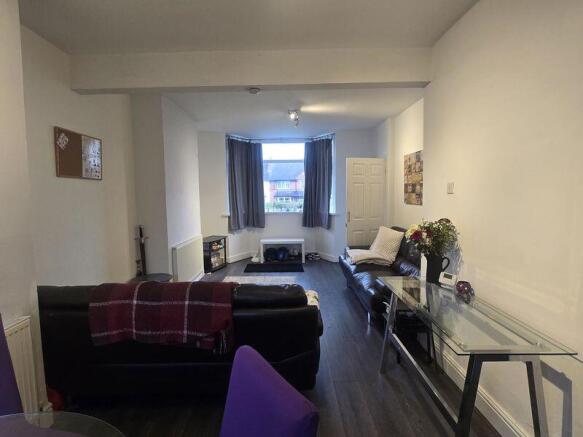 Reverse view through lounge 