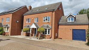 3, Hook Close, Greenham, Thatcham RG19 8EZ