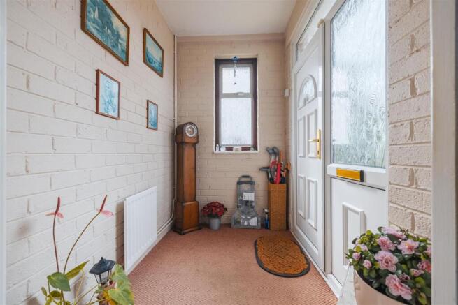 Dunraven Road, Little Neston, Neston photo 4