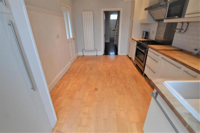 Kitchen 1.JPG