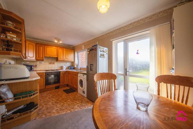 Kitchen /Dining room
