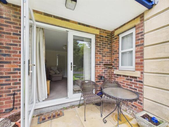 1 bed Retirement Property for sale Image 8