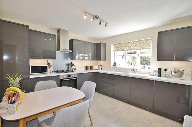 Kitchen/Breakf...