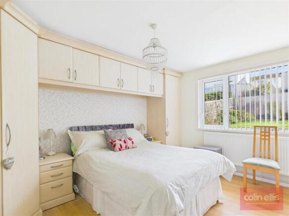 2 bed Detached Bungalow for sale Image 7
