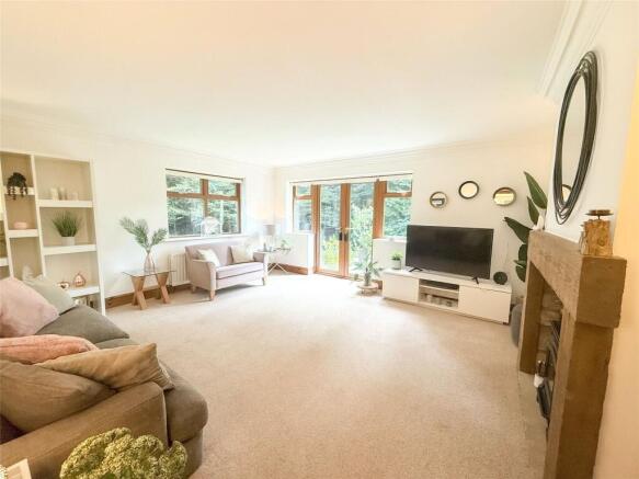 Formal Lounge