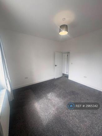 2 bed Terraced to rent Image 10