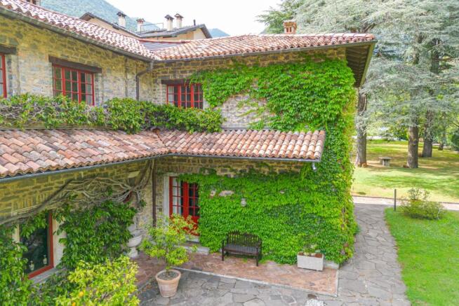 the lake como villa -Villa Colle-Ossuccio the lake