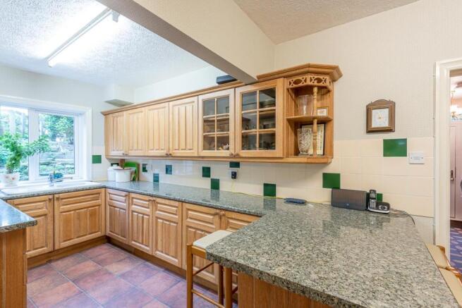 BREAKFAST KITCHEN